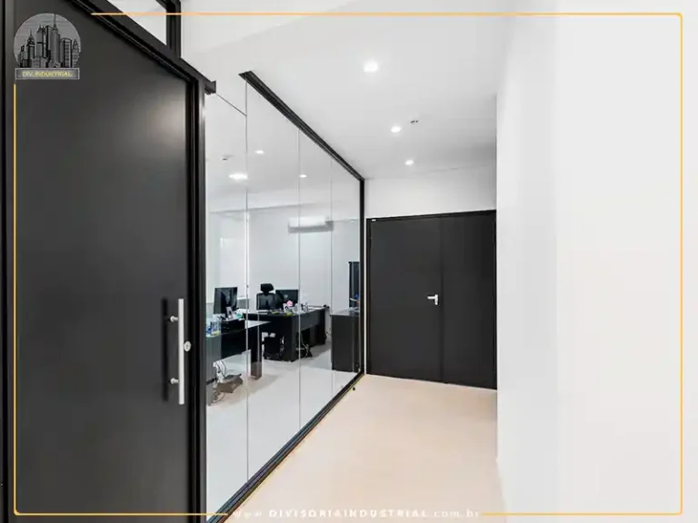divisória industrial de vidro junta seca